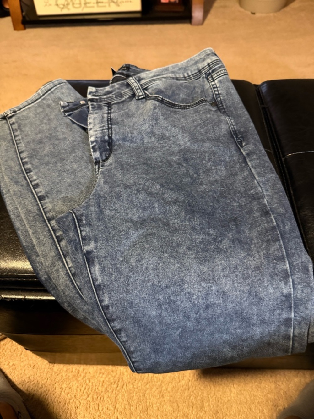 Signature Studio Slim Straight Washed Blue Jeans